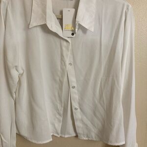 Jon & Anna White Button-Up Blouse, Satiny, NWT, slightly Cropped